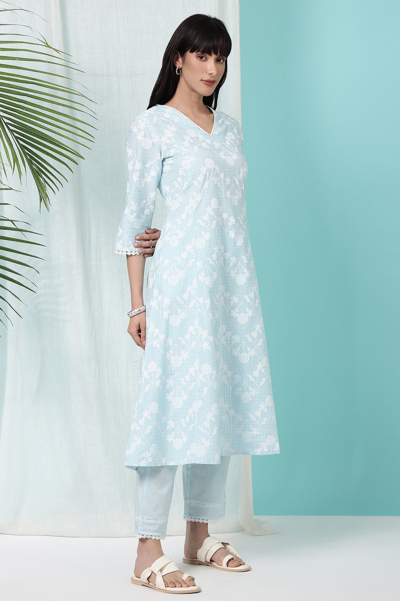 Sky Blue Floral Printed Pure Cotton Straight Kurta and Pants Co-ord Set - Image 3